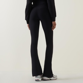 SPANXsmooth&trade; OnForm Micro Flare Leggings