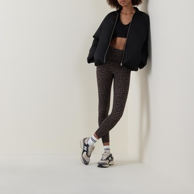 SPANXshape&trade; Booty Boost&reg; Leopard 7-8 Leggings