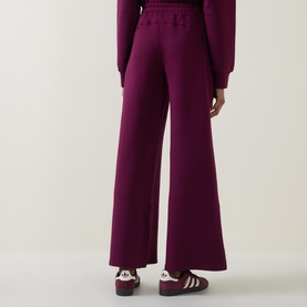 AirEssentials&reg; Wide Leg Sweatpants