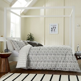 Byron Duvet Set