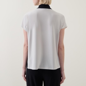 Colour-Blocked Half-Zip Sweatshirt