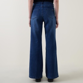 Mid-Rise Straight Leg Jeans