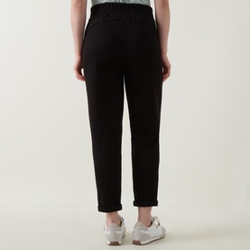 Mid-Rise Ankle Length Straight Leg Trousers