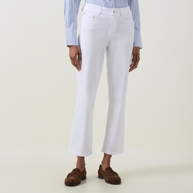 Margot Classic Stretch Straight Leg Jeans