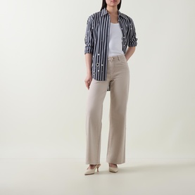 Mid-Rise Wide Leg Jeans