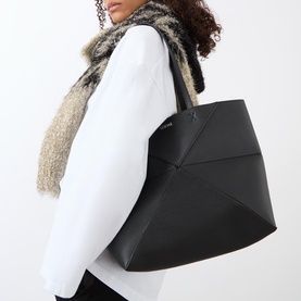 Horizontal Puzzle Fold Medium Tote Bag