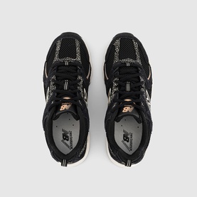 MR530 Lace-Up Trainers