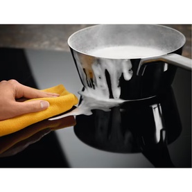 78cm 4 Zone Induction Combo Hob Hood