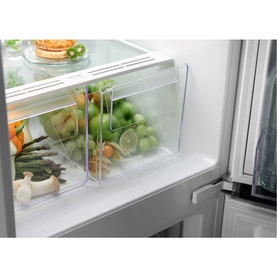 271L Low Frost Built-In Fridge Freezer