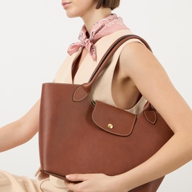 &Eacute;pure Shoulder Bag