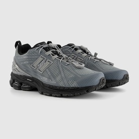 1906 Trainers