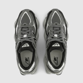 9060 Trainers