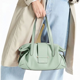 Bar Medium Holdall