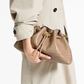 Cinch Medium Leather Shoulder Bag