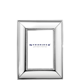 Newbridge Elegance Frame 5x7in in silver plate with beaded inner surround detail and polished wide border