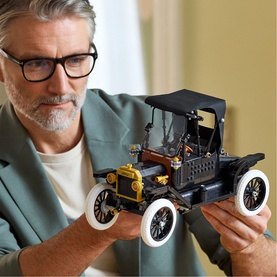 Icons: Ford Model T Building Kit for Adults