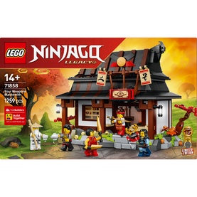 Ninijago&reg; Four Weapons Blacksmith 15th Anniversary Set