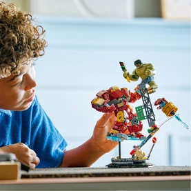 Marvel Epic Battle: Hulkbuster vs. The Hulk Set