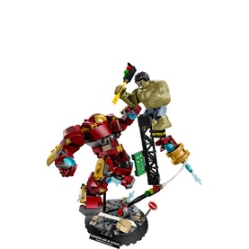 Marvel Epic Battle: Hulkbuster vs. The Hulk Set