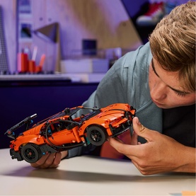 LEGO&reg; Technic Bugatti Chiron Pur Sport Hypercar