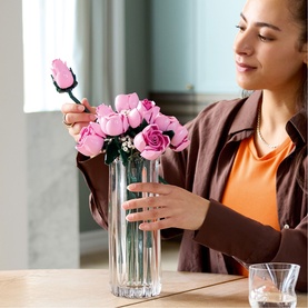 Botanicals: Bouquet of Pink Roses Building Set for Adults