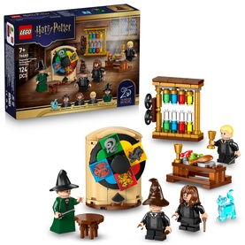 LEGO&reg; Harry Potter&trade; Hogwarts&trade; Castle: Sorting Hat&trade; Ceremony