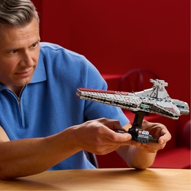 Star Wars&trade; Venator-Class Attack Cruiser&trade; Set