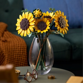 Botanicals Sunflower Bouquet Flower D&eacute;cor Building Set for Adults