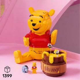 Disney Winnie the Pooh Decoration Building Set for Adults