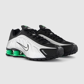 Shox R4 Trainers