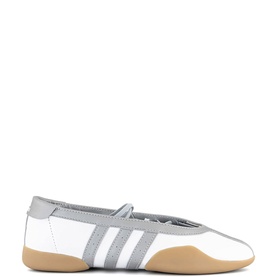 Taekwondo Mei Ballet Flats