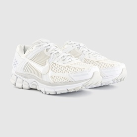 Zoom Vomero 5 Trainers