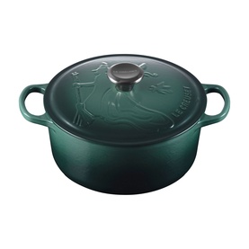 Wicked Collection Elphaba Embossed Round Casserole
