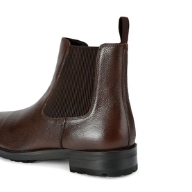 Phoenix Chelsea Boots