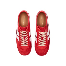 Dustin Trainers