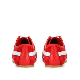 Dustin Trainers