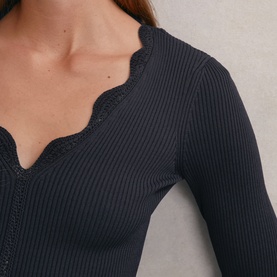 Lara Crochet Trim Top