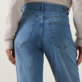 Darlina Straight Leg Jeans