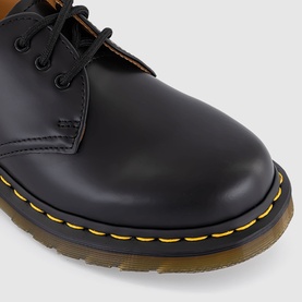 3 Eyelet Shoes