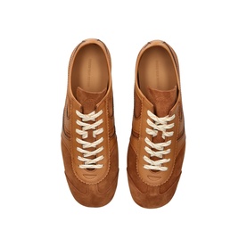 Dustin Trainers