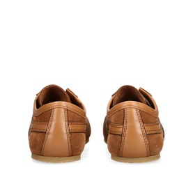 Dustin Trainers