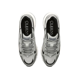 Pulse Runner Trainers