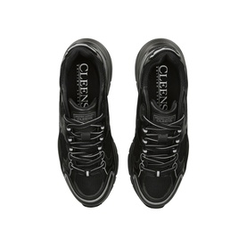 Pulse Runner Trainers