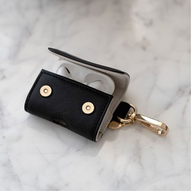 Black Airpod Case Holder