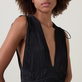 Tasneem Pliss&eacute; Gown