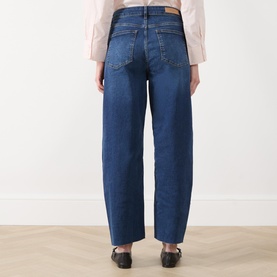 Adelena Mid-Rise Straight Leg Jeans