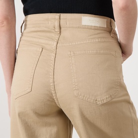Adelena Mid-Rise Straight Leg Jeans