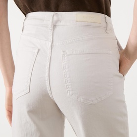 Adelena Mid-Rise Straight Leg Jeans