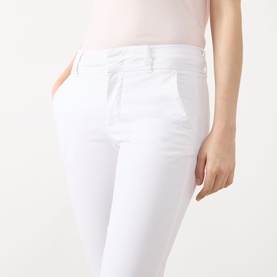 Soffys Slim-Leg Cropped Trousers