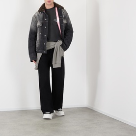 2021M Mid-Rise Wide Leg Jeans